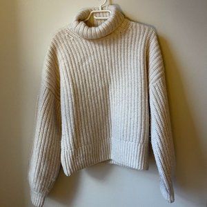 & Other Stories Pull-Over Turtleneck sweater